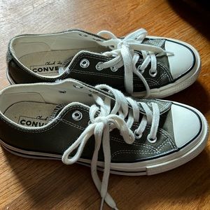 Converse Chuck Taylor Size 6.5 Women’s Dark Green Shoes